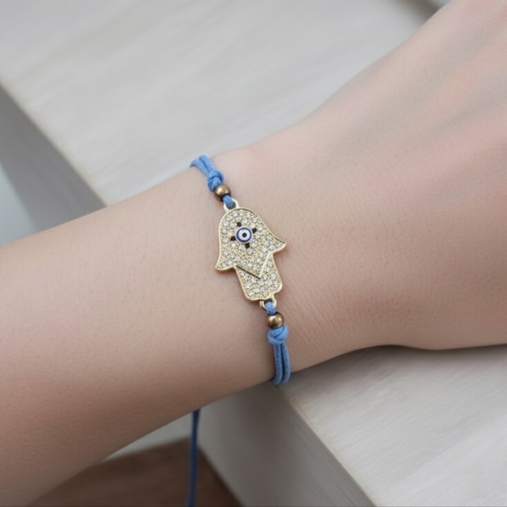 Hamsa Hand charm bracelet with Evil Eye detail